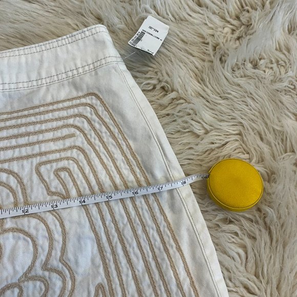 Lez a Lez White Embroidered Skirt Sz 28 - Picture 12 of 12
